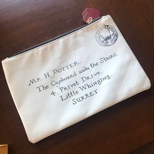 Harry Potter Hogwarts Letter clutch